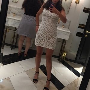 🦋⭐️love, fire white lacy body con/mini dress